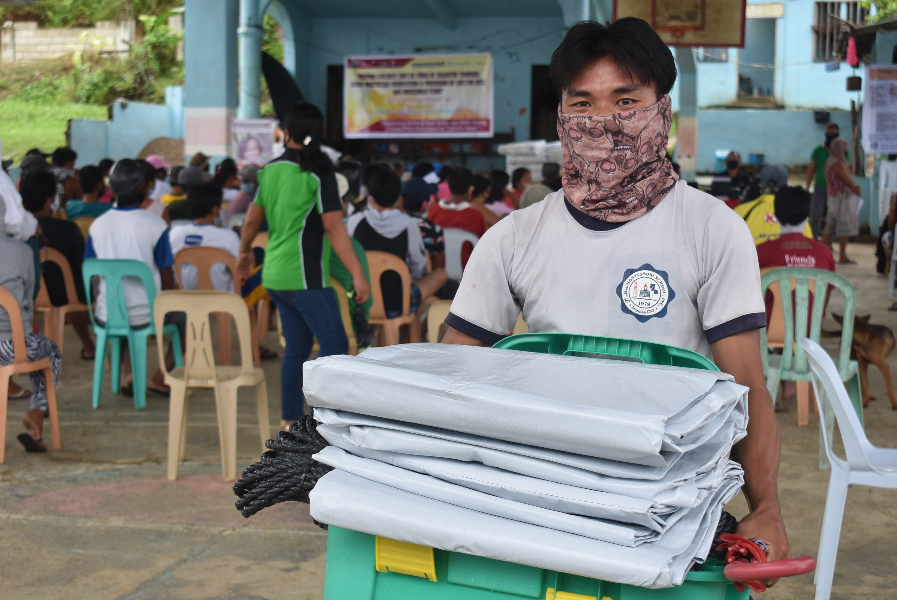 ShelterBox NZ distributes essential aid to the Philippines ShelterBox NZ distributes essential aid to the Philippines