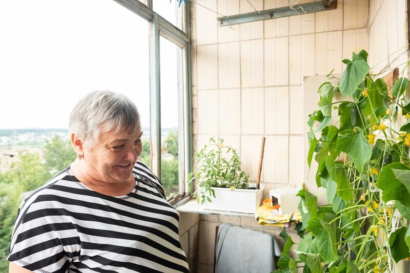 Ukrainian woman who received aid from ShelterBox